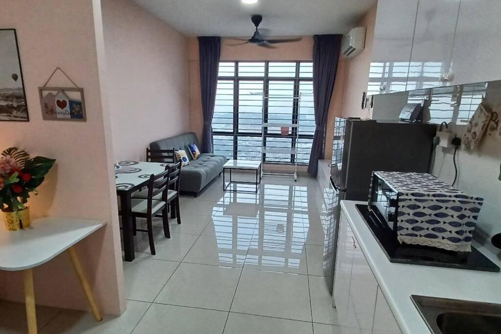 Homestay Arc Cozyhome Austin Hills 4-5Pax Johor Bahru Buitenkant foto